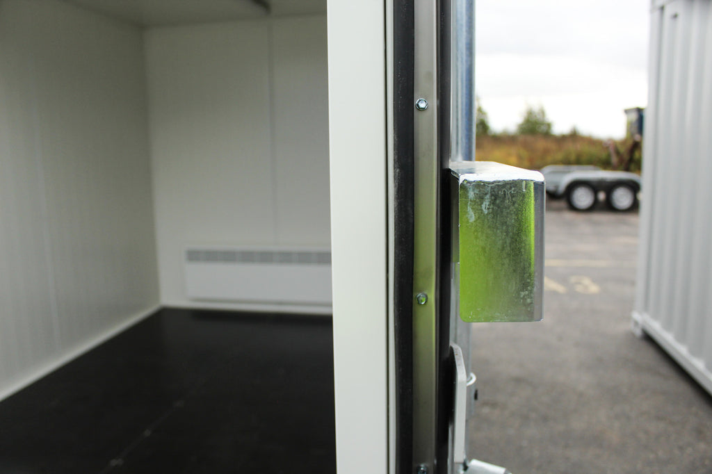 8-lampoeristetty-ja-sahkoistetty-kontti-konttivuokraus-oy-4